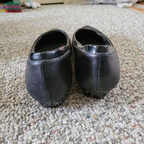 BCBGeneration Black Pointed Toe Ballet Flats Size 9 - Picture 6 of 7